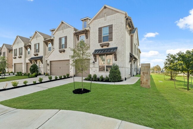 Photo - 6579 Scarlet Pond Ln