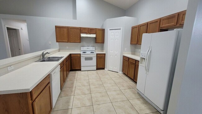 Photo - Beautiful 3 bedroom 2 bath home
