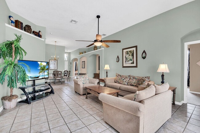 8144 Fan Palm Way Unit SI ID1622403P