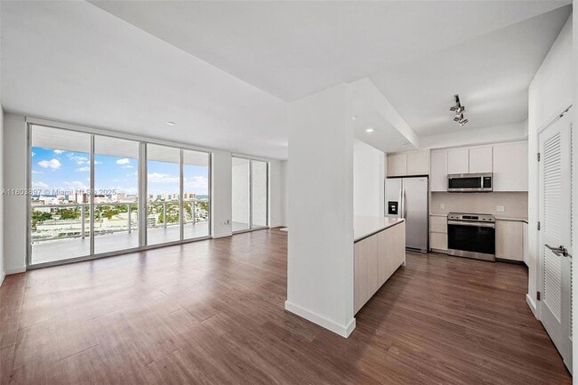 Photo - 1500 Bay Rd Apartment
