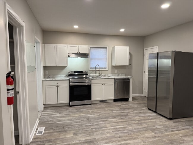 Photo - 821 Hazard Ave