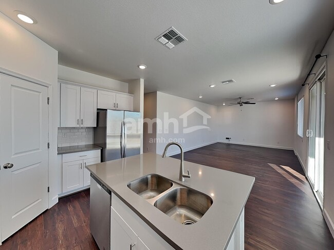 Photo - 8971 N 171st Dr