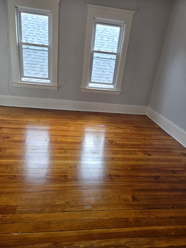 Photo - 51 William St Unit 2bdr 1bth West Haven Apartment