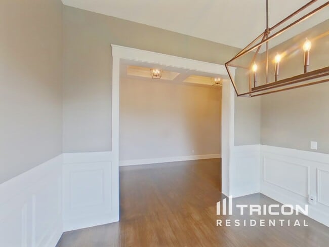 Photo - 2604 NE 175th St