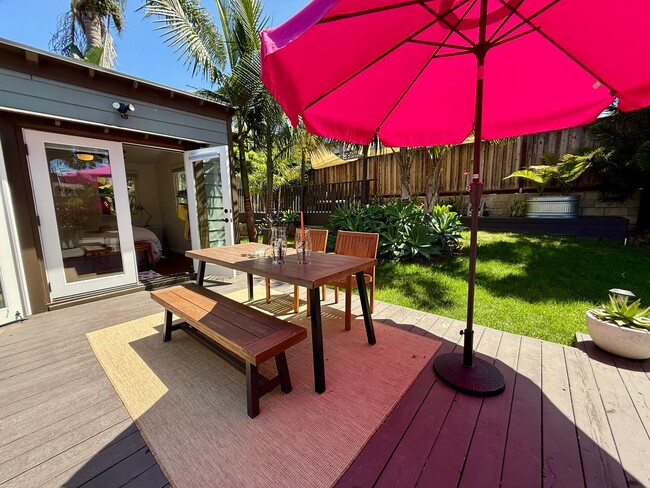 Photo - Gorgeous Fully Furnished Ocean Beach Retreat + FLEXIBLE STAY