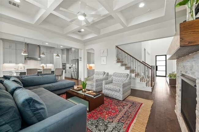 Photo - 208 Slate Rock Ter