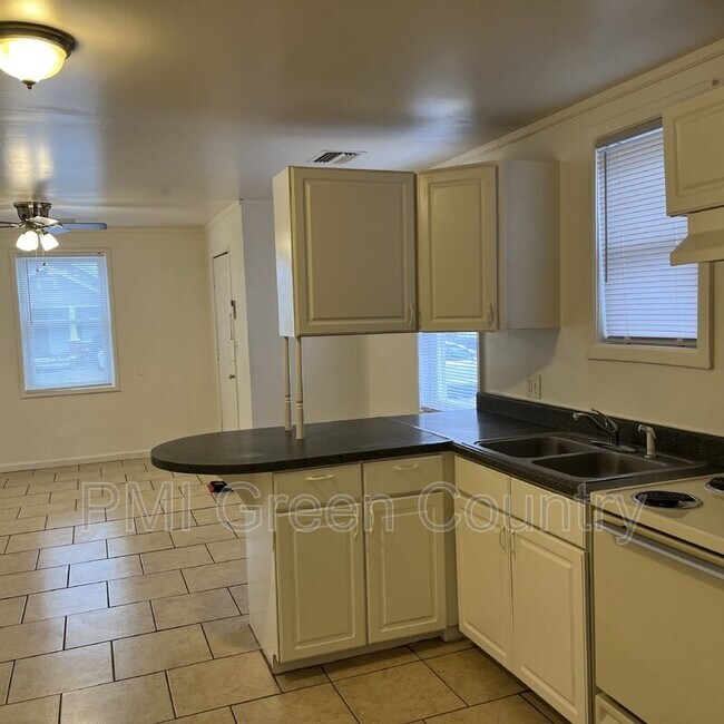 Photo - 411 S Victor Ave