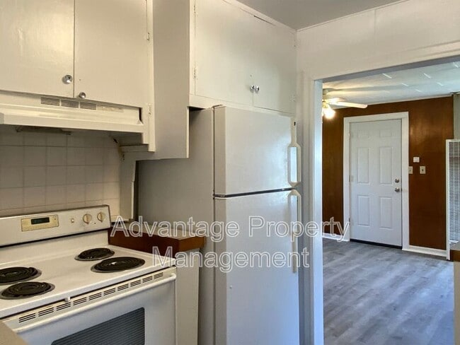 Photo - 1415 W 4th St