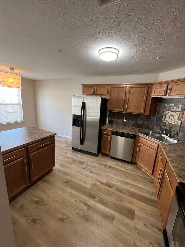 Photo - Beautifully Renovated Townhouse in the Blackman Area!