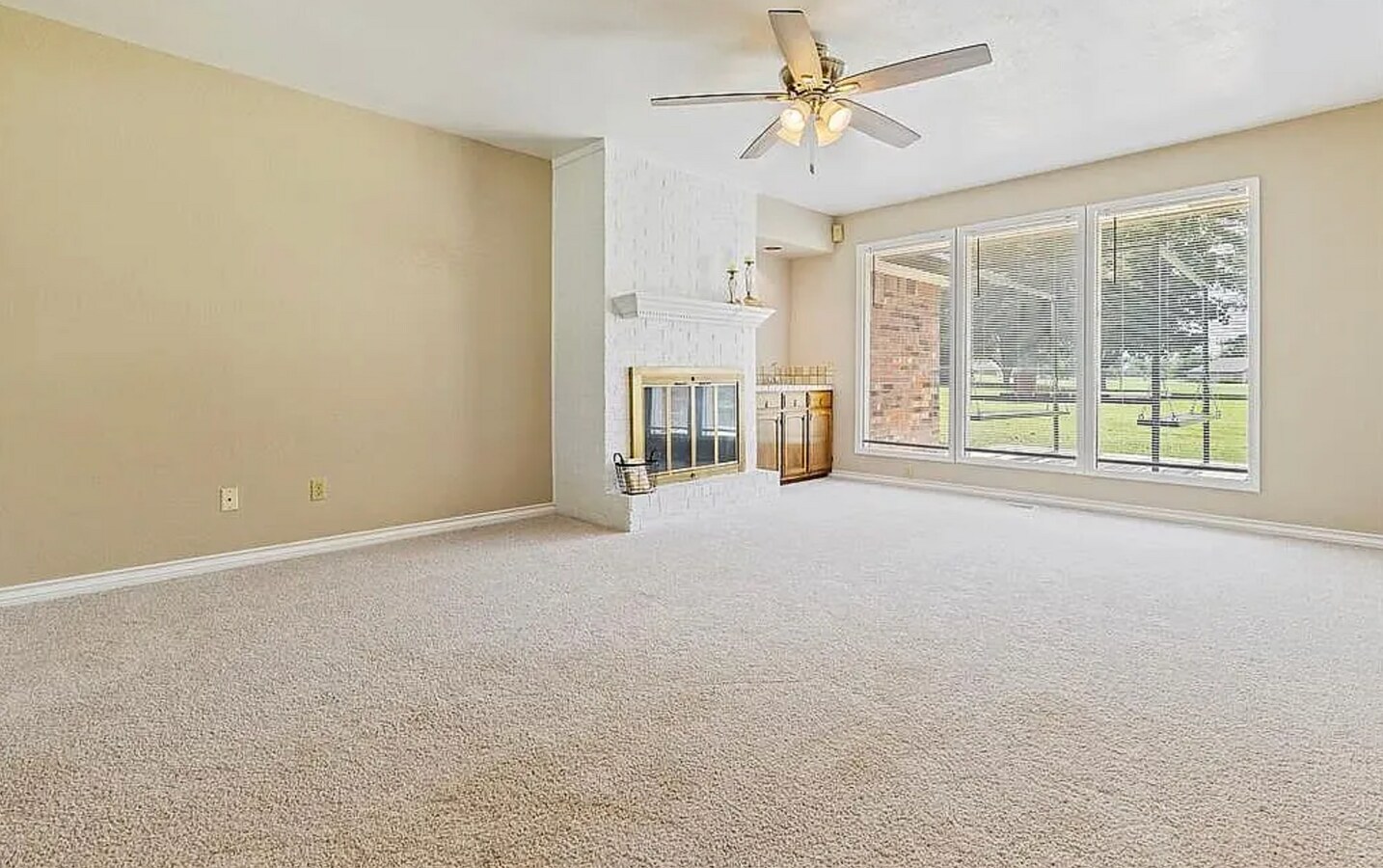 Photo - 57 Serenada Ln