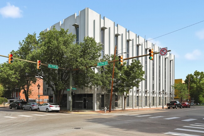Building Photo - 112 E Clay St Unit 112 E Clay St Apt 3C