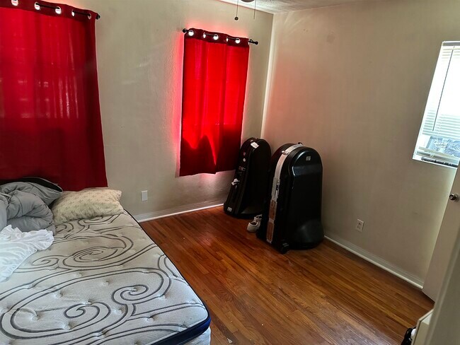 Photo - 1610 Atkamire Dr House