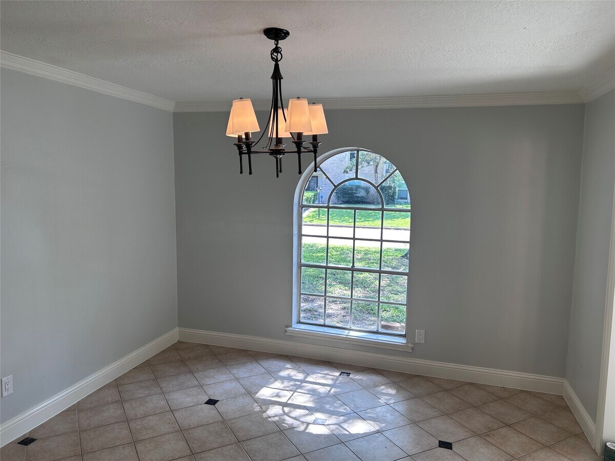 Photo - 706 Houghton Rd