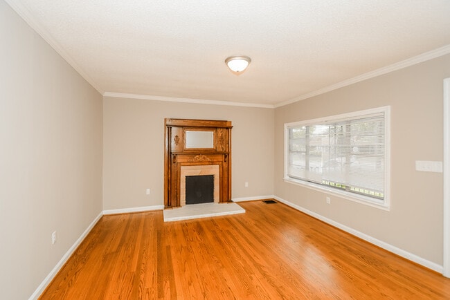 Photo - 1032 Melody Dr