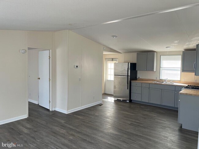 Photo - 111 Dugan Ct Casa