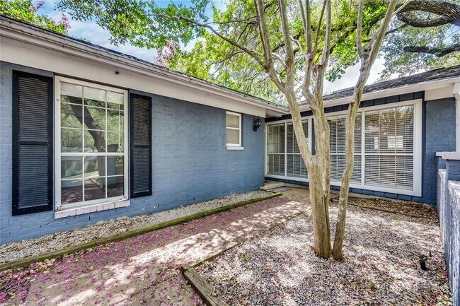Photo - 8803 Westover Club Dr