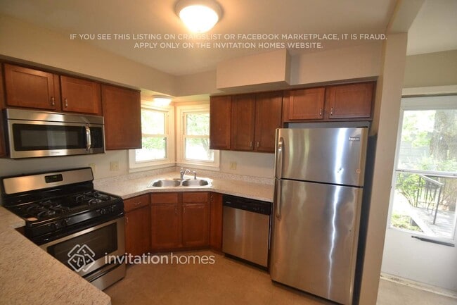 Photo - 6536 Arthur St NE