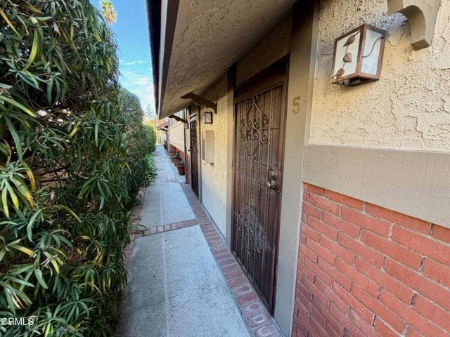 Photo - 609 N Monterey St Unit 5