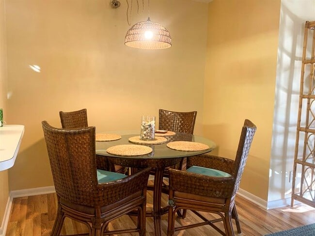 Photo - 320 Knotty Pine Cir Unit A2