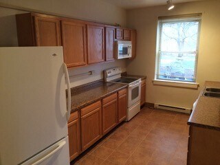 324 S Highland Ave