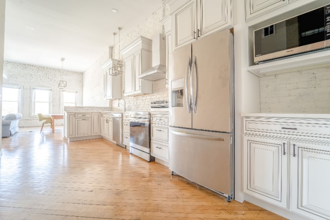 Building Photo - 186 State St