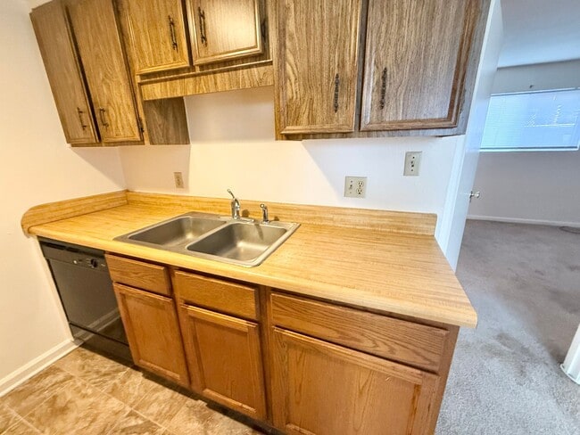 Photo - ** Rent ready 1/2 OFF 1st month!!! 1 bedroom near military base Unit 3511-D