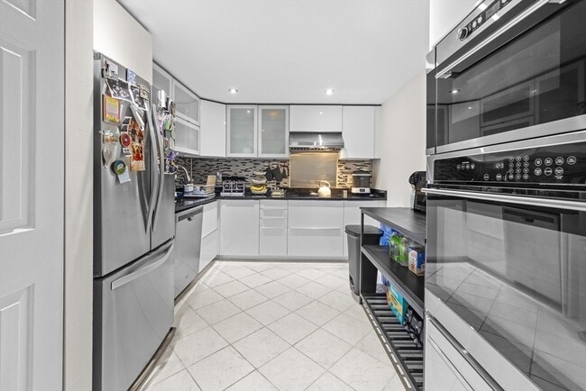 Photo - 30 Revere Beach Pkwy Unit 109