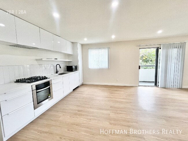 Photo - 858 S Ardmore Ave Unidad 107A