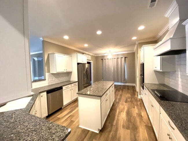 Photo - ~~ Beautiful 3-bedroom Home ~~