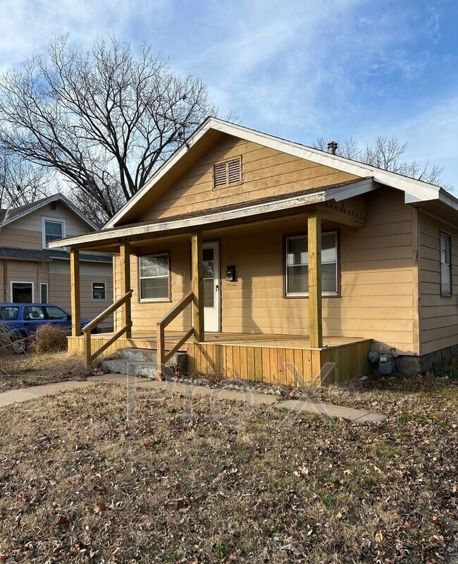 Building Photo - 117 E 23rd St