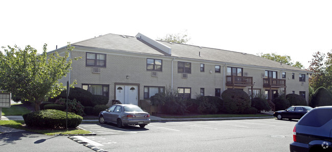 Photo - Hillcrest Point Apartments