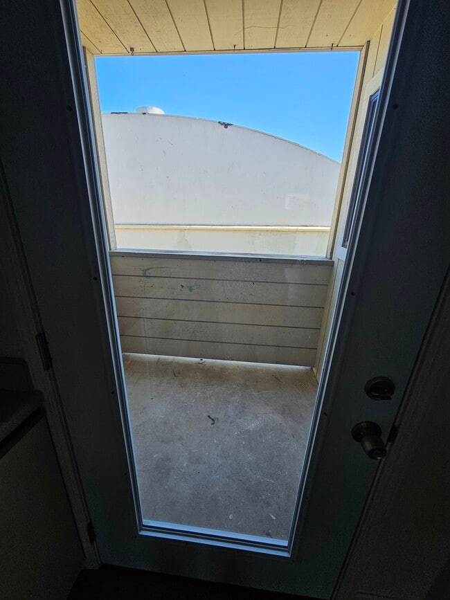 399 Dickman Ave