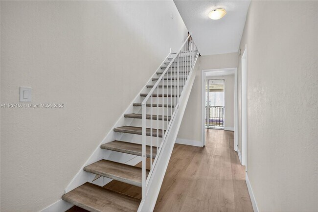 Photo - 9210 Fontainebleau Blvd Unidad 505