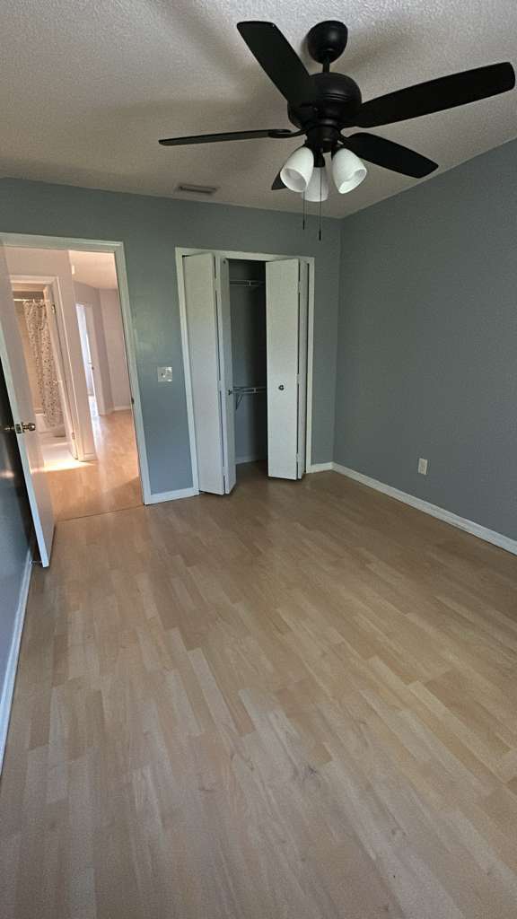 Photo - 3015 Candlewyck Ln E
