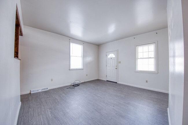 Photo - Available NOW-Two Bedroom, One Bath DUPLEX!
