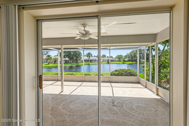 Photo - 1050 Fieldstone Dr