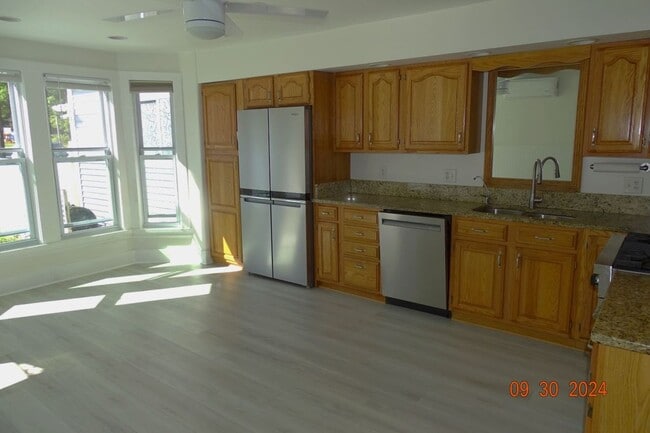 Photo - 14 York St Unit Apartment  2 BR