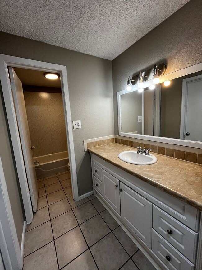 Photo - 1 Bedroom 1 Bathroom Condo in South Denver Unidad 112S