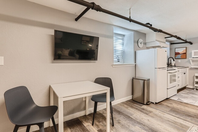 Photo - 2805 E 16th Ave Unidad ID1026241P