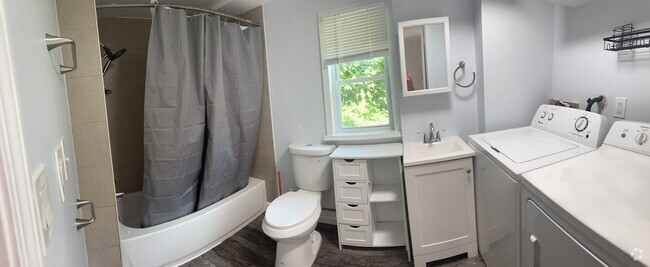 Building Photo - 12 N Main St Unit 1 Rental