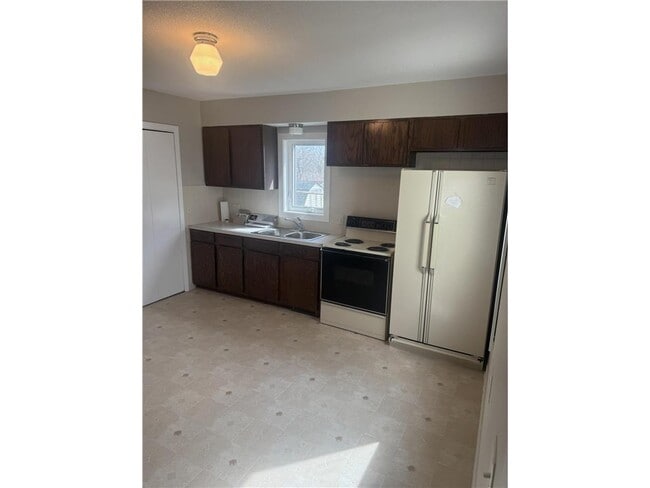 Photo - 301 S Park Ave