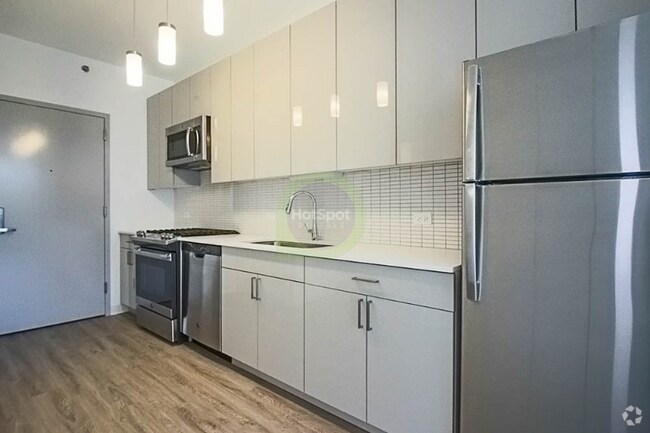 Building Photo - 850 W Van Buren St Rental