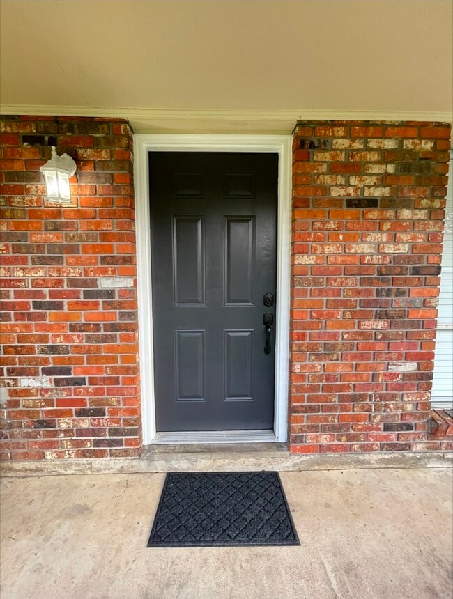 Photo - 15905 Waycross Dr