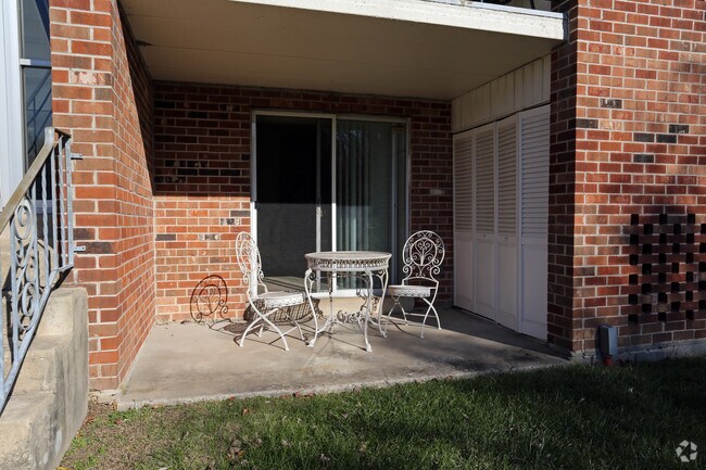 Eagle Stream Apartments