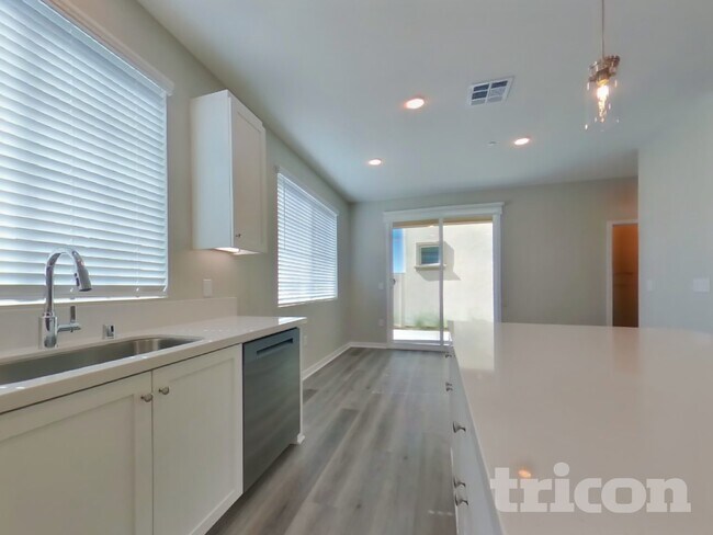 Photo - 2115 Brechin Rd