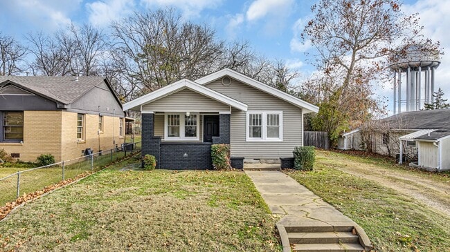 2 Bedroom 2 Bath - 2 Bedroom 2 Bath House