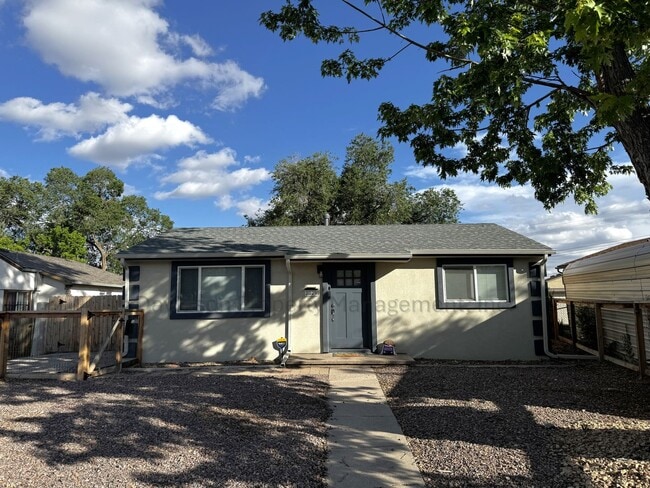 Building Photo - Cute 2 Bedroom House in South Colorado Springs with Large Garage