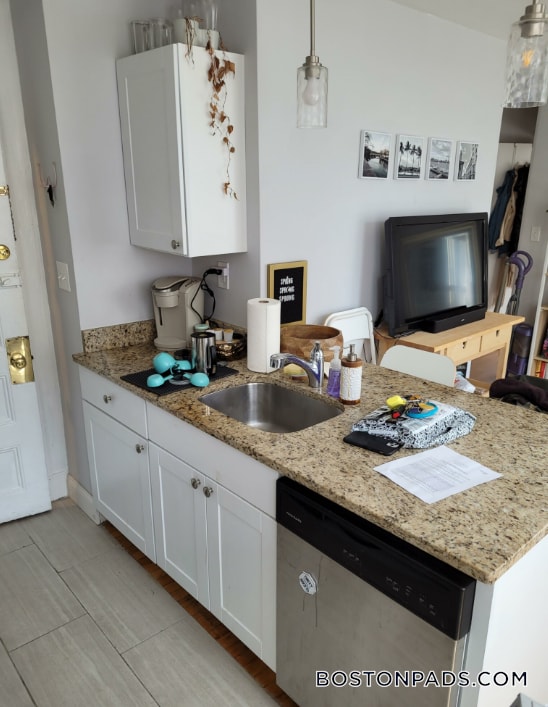 Photo - 28 Fleet St Unidad 25