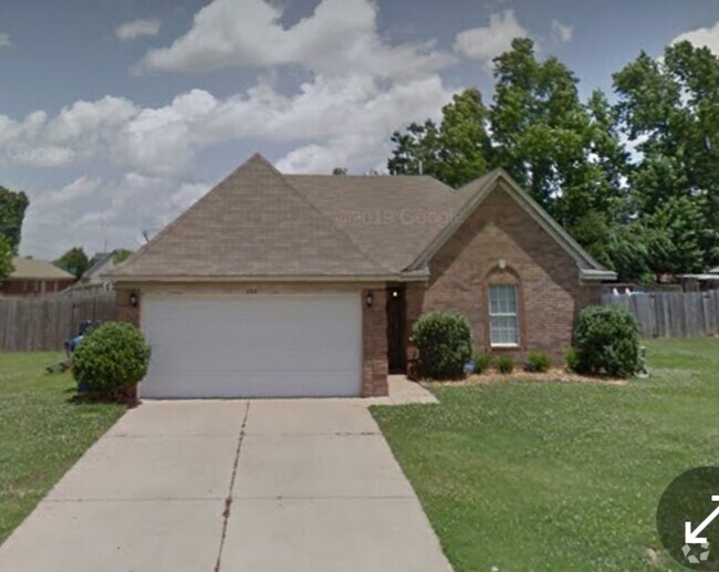 Building Photo - COMING SOON!  RAVENWOOD SUBDIVISION OFF HO... Rental