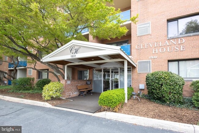 Photo - 1931 N Cleveland St Apartment Unit 602